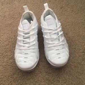 Nike Vapormax Plus- white